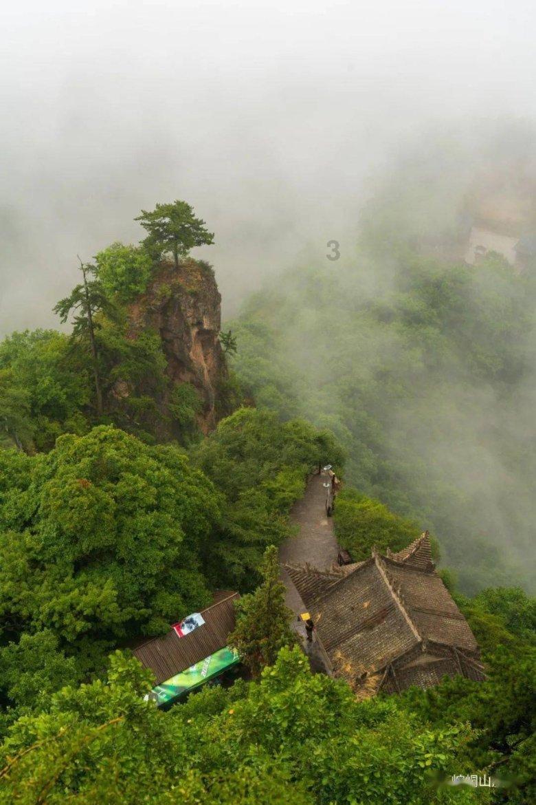 马棕榈油周二摊贩，因严重降雨担忧和需求强劲