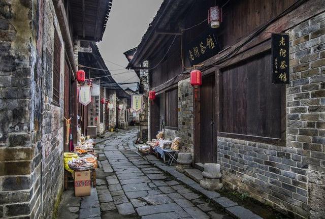 逃离遗弃的建筑3
